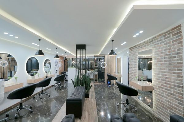 Hair Salons & Barbershops Map